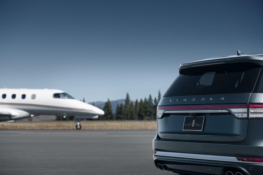  Lincoln Aviator Black Label 2019 года  (фото 7 из 48)